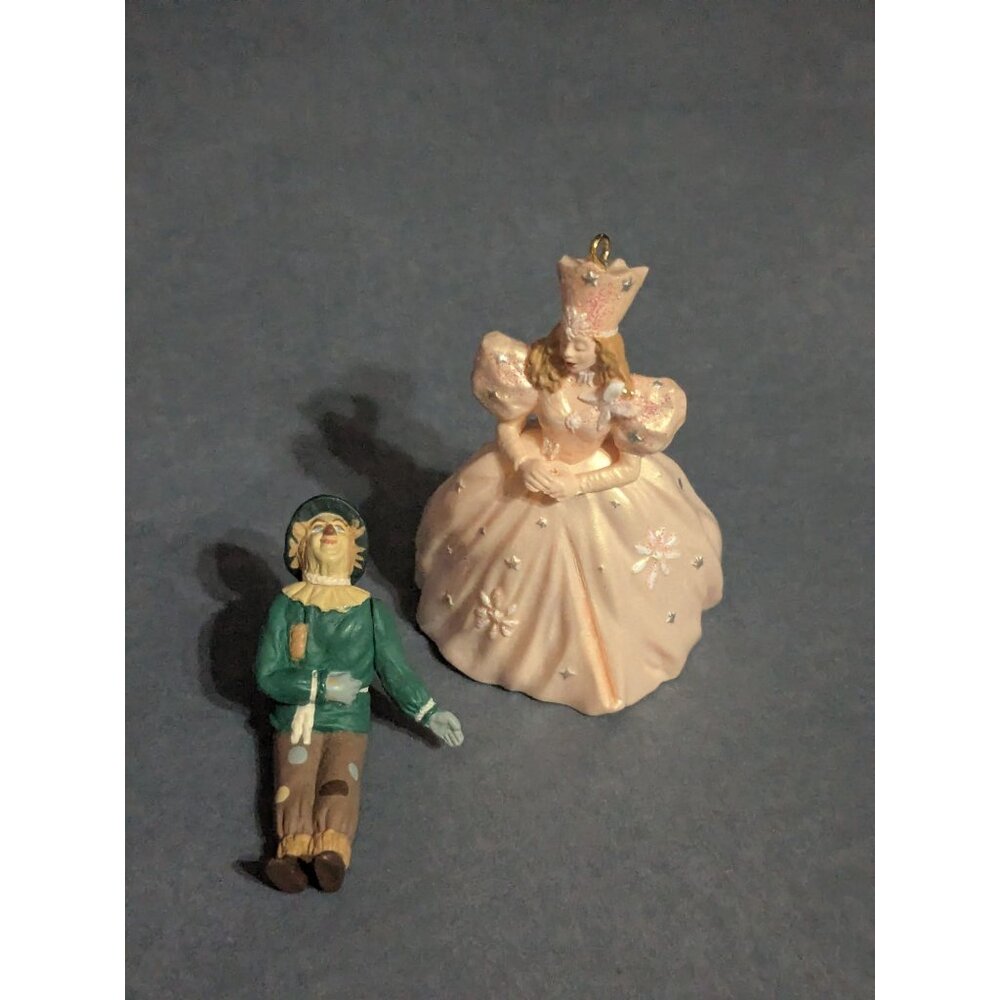 Hallmark Keepsake Wizard Of Oz Mini Ornaments Glinda & Scarecrow 1997